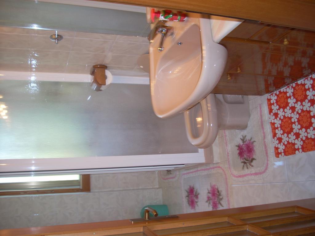 בזוביצה Bed And Breakfast Al Laghetto מראה חיצוני תמונה