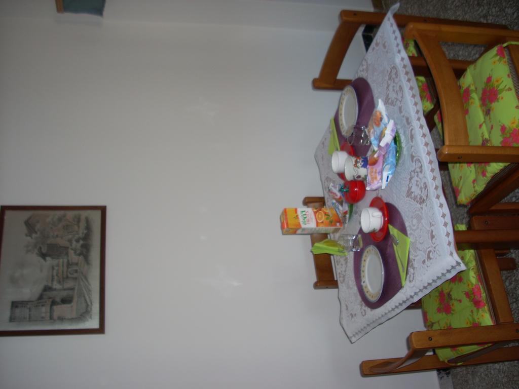 בזוביצה Bed And Breakfast Al Laghetto מראה חיצוני תמונה